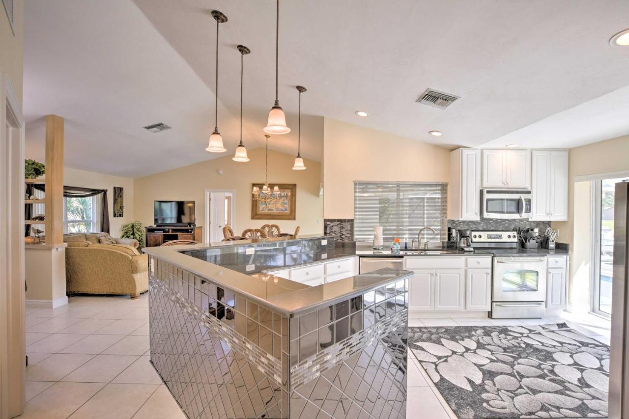 Canalfront Home With Private Saltwater Pool! Marco Island Exteriér fotografie